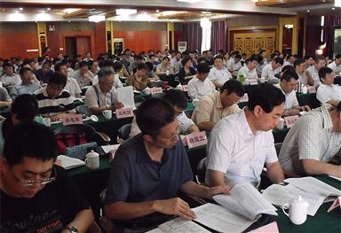 190名院校企业代表参加石化行指委工作会议